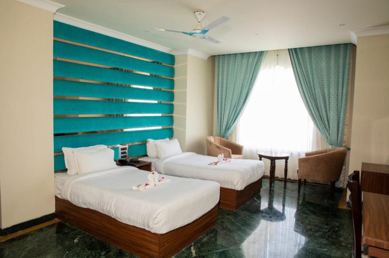 Indralok Palace Hotel & Resort Morena Номер фото